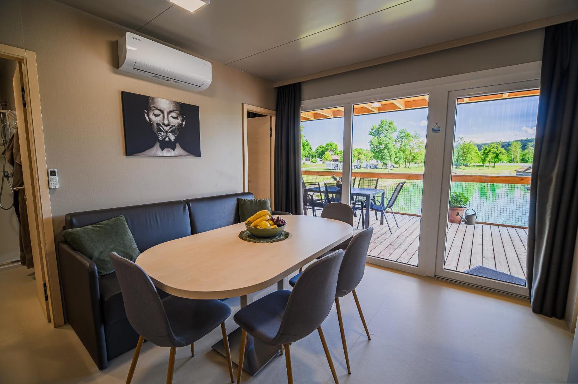 Deluxe Lake View Mobile Homes With Thermal Riviera Tickets Catez ob Savi Kültér fotó