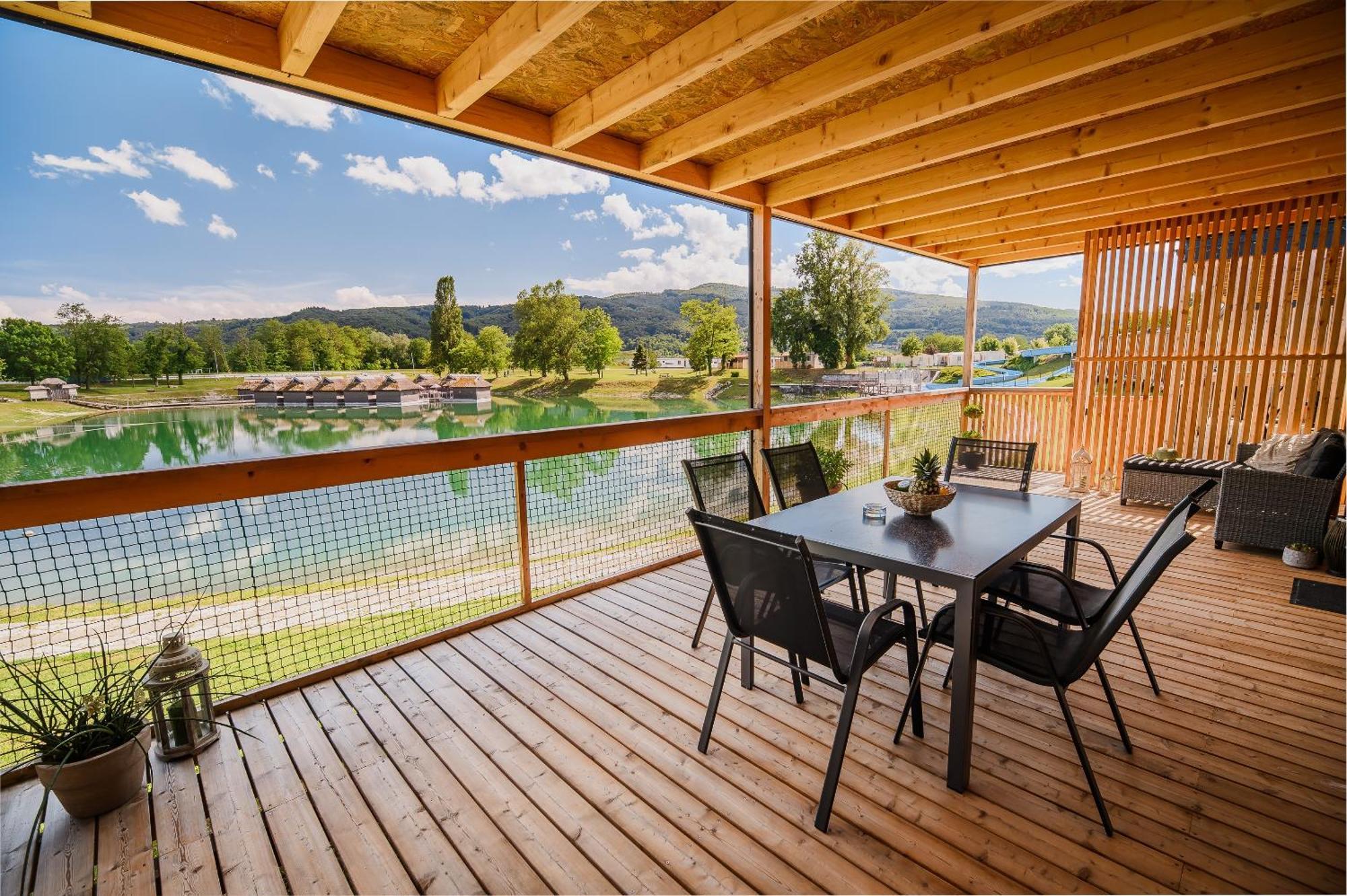 Deluxe Lake View Mobile Homes With Thermal Riviera Tickets Catez ob Savi Kültér fotó