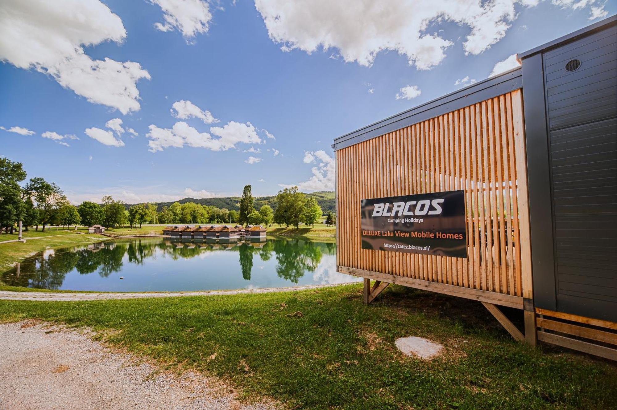 Deluxe Lake View Mobile Homes With Thermal Riviera Tickets Catez ob Savi Kültér fotó